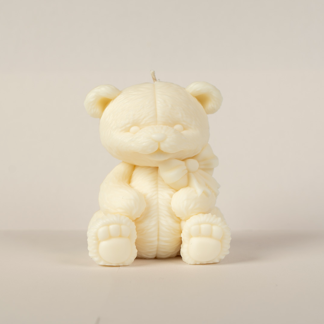 Teddy mit Schleife-Kerze